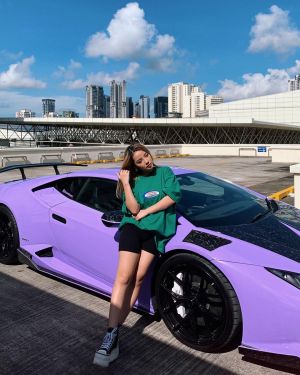 Naomi Neo with her Lamborghini Huracán. Photo from Instagram.