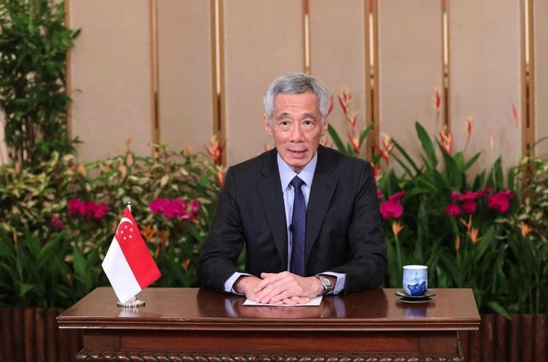File:PM Lee magic cup photo 2.jpg