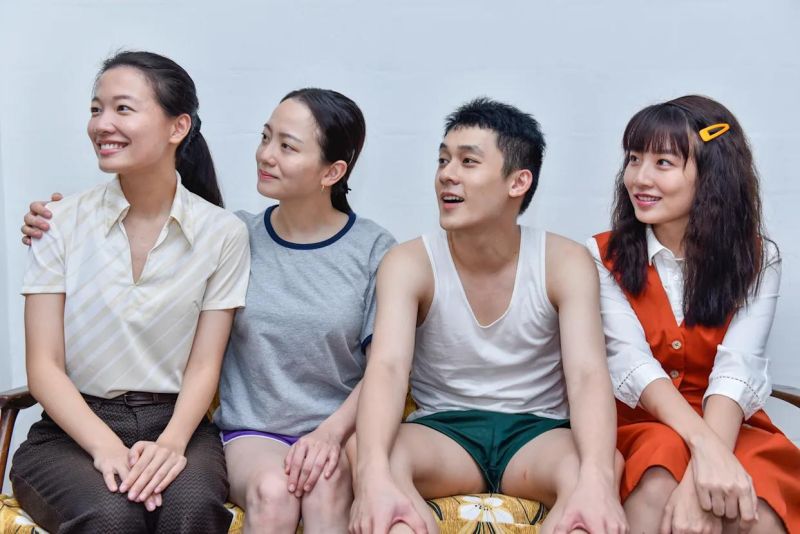 File:Cast of The Diam Diam Era.jpg