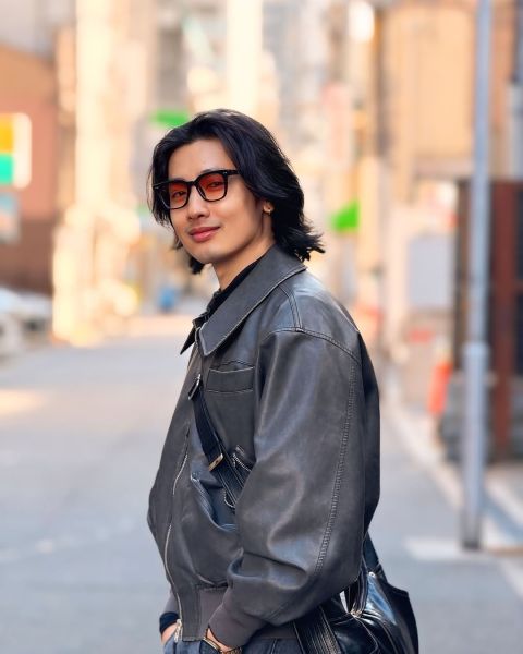 File:Douglas tan infobox.jpg
