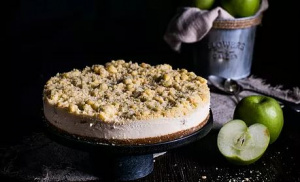 Cinnamon Apple Cheesecake Foodgnostic.jpg