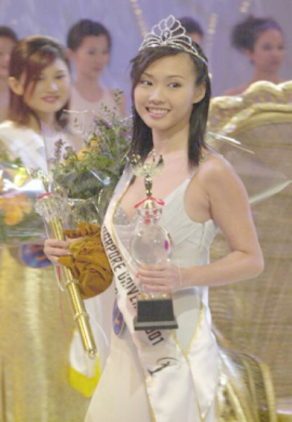 File:Miss Singapore Universe 2001.jpg