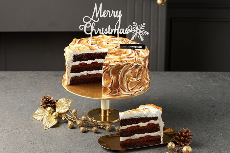 File:Christmas Black Forest Cake.jpg