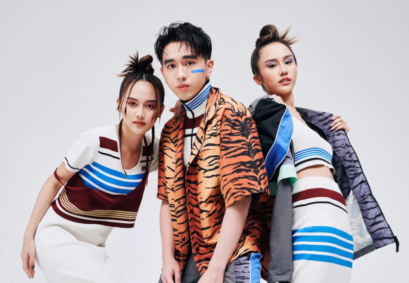 File:Jestinna Kuan and her siblings for Lifestyle Asia..png