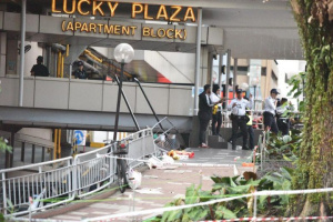 Lucky Plaza car crash.jpg